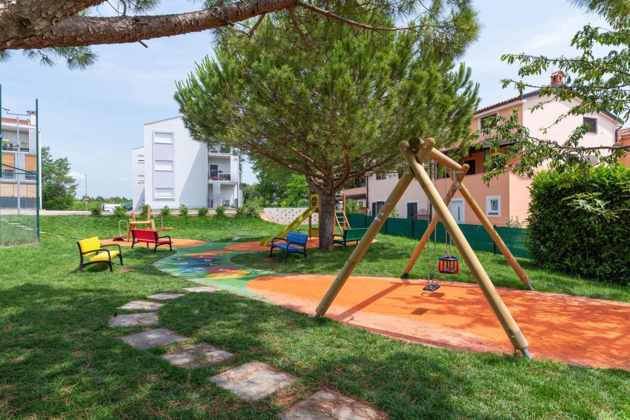 Apartment Masha Новиград Екстериор снимка