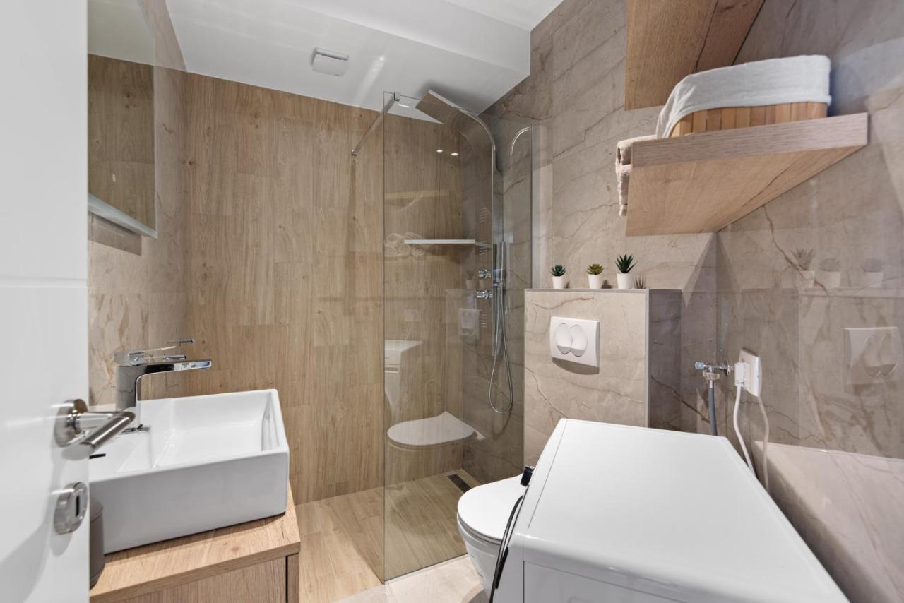 Apartment Masha Новиград Екстериор снимка