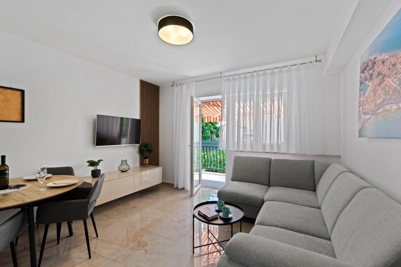 Apartment Masha Новиград Екстериор снимка