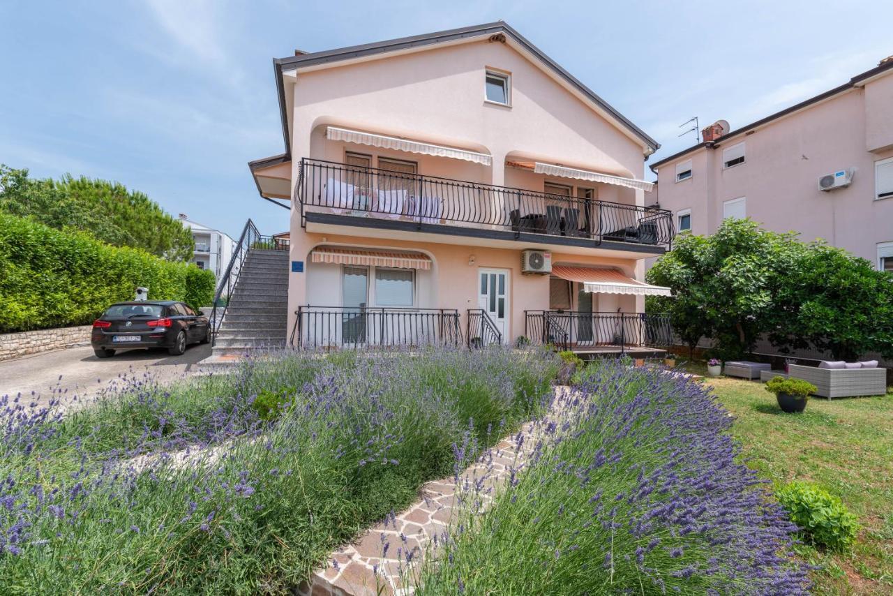 Apartment Masha Новиград Екстериор снимка