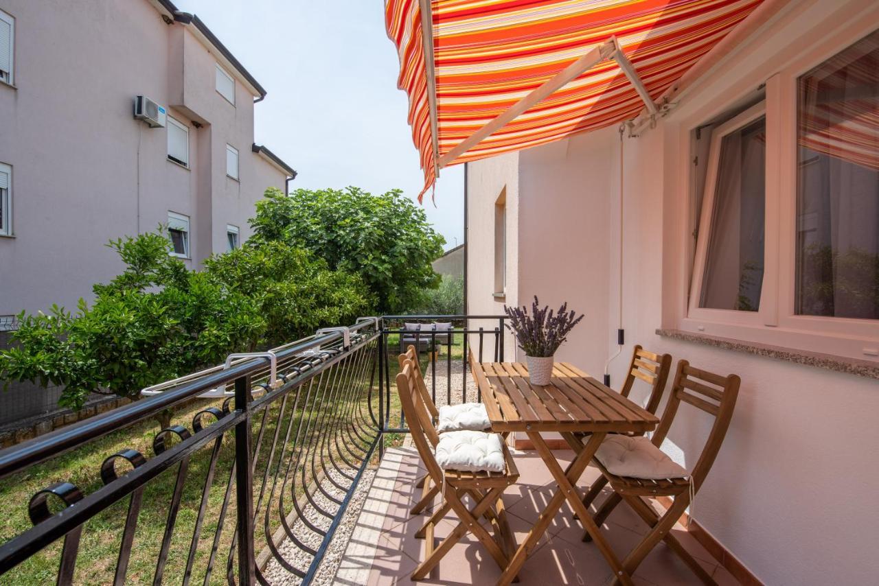 Apartment Masha Новиград Екстериор снимка
